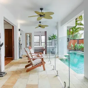 https://monsoon-villa-port-douglas.queenslandhotels.net